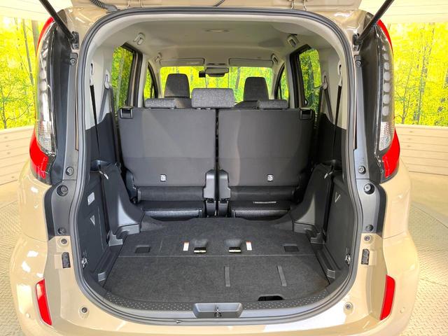 シエンタ ハイブリッドZ 両側電動ドア 全周囲カメラ 衝突被害軽減システム レーダークルーズ 禁煙車 ドラレコ コーナーセンサー スマートキー LEDヘッド ビルトインETC オートハイビーム 車線逸脱警報 オートライト(11枚目)