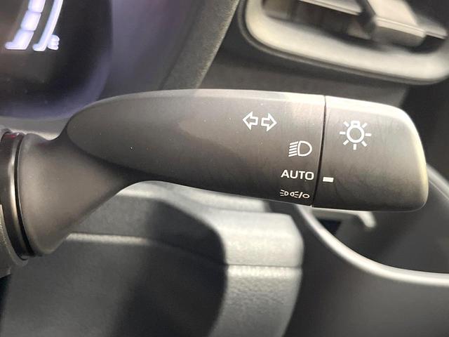 シエンタ ハイブリッドZ 両側電動ドア 全周囲カメラ 衝突被害軽減システム レーダークルーズ 禁煙車 ドラレコ コーナーセンサー スマートキー LEDヘッド ビルトインETC オートハイビーム 車線逸脱警報 オートライト(61枚目)