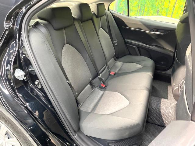 カムリ X バックカメラ 衝突被害軽減システム レーダークルーズ 禁煙車 コーナーセンサー スマートキー LEDヘッド ビルトインETC オートハイビーム 車線逸脱警報 オートライト デュアルエアコン(9枚目)