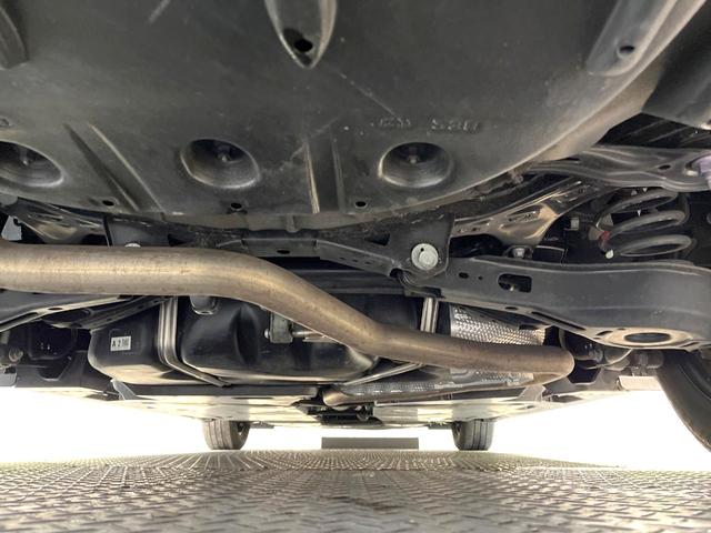 カムリ X バックカメラ 衝突被害軽減システム レーダークルーズ 禁煙車 コーナーセンサー スマートキー LEDヘッド ビルトインETC オートハイビーム 車線逸脱警報 オートライト デュアルエアコン(18枚目)