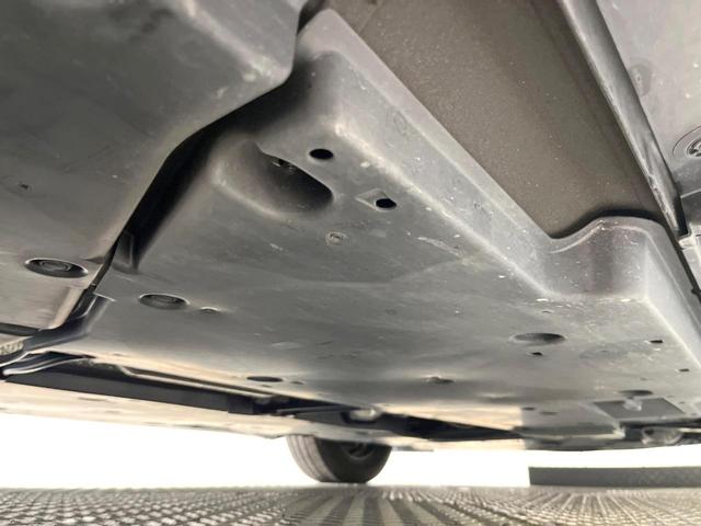 カムリ X バックカメラ 衝突被害軽減システム レーダークルーズ 禁煙車 コーナーセンサー スマートキー LEDヘッド ビルトインETC オートハイビーム 車線逸脱警報 オートライト デュアルエアコン(20枚目)