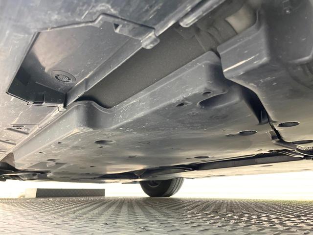 カムリ X バックカメラ 衝突被害軽減システム レーダークルーズ 禁煙車 コーナーセンサー スマートキー LEDヘッド ビルトインETC オートハイビーム 車線逸脱警報 オートライト デュアルエアコン(21枚目)