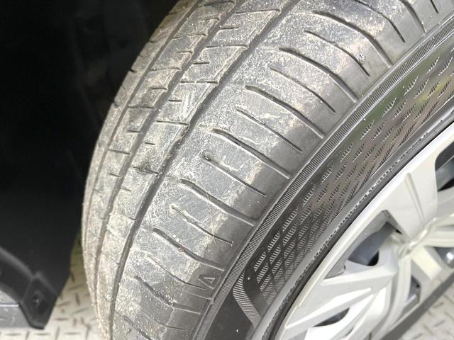 カムリ X バックカメラ 衝突被害軽減システム レーダークルーズ 禁煙車 コーナーセンサー スマートキー LEDヘッド ビルトインETC オートハイビーム 車線逸脱警報 オートライト デュアルエアコン(30枚目)