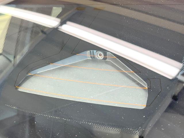 プリウス X バックカメラ 衝突被害軽減システム レーダークルーズ 禁煙車 ドラレコ コーナーセンサー スマートキー LEDヘッド ETC2.0 オートハイビーム オートライト オートエアコン Bluetooth(3枚目)