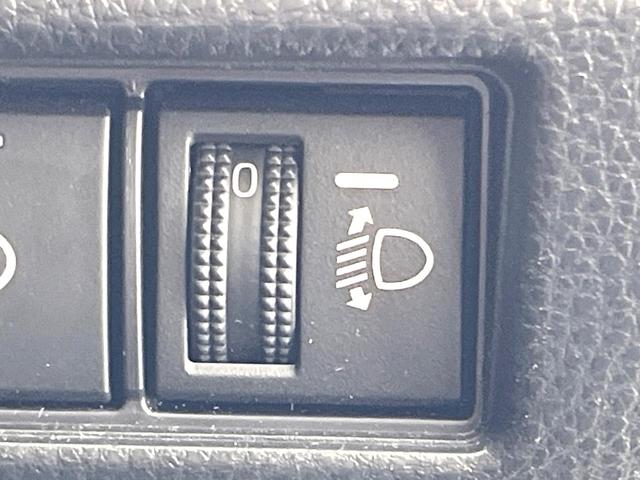 プリウス X バックカメラ 衝突被害軽減システム レーダークルーズ 禁煙車 ドラレコ コーナーセンサー スマートキー LEDヘッド ETC2.0 オートハイビーム オートライト オートエアコン Bluetooth(35枚目)