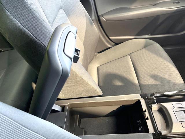 プリウス X バックカメラ 衝突被害軽減システム レーダークルーズ 禁煙車 ドラレコ コーナーセンサー スマートキー LEDヘッド ETC2.0 オートハイビーム オートライト オートエアコン Bluetooth(60枚目)