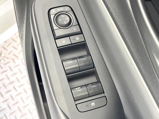 プリウス X バックカメラ 衝突被害軽減システム レーダークルーズ 禁煙車 ドラレコ コーナーセンサー スマートキー LEDヘッド ETC2.0 オートハイビーム オートライト オートエアコン Bluetooth(68枚目)