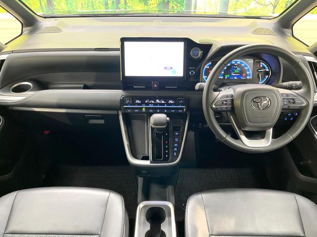 ノア ハイブリッドＳ－Ｚ　両側電動ドア　バックカメラ　衝突被害軽減システム　レーダークルーズ　禁煙車　コーナーセンサー　スマートキー　ＬＥＤヘッド　ＥＴＣ２．０　オートハイビーム　車線逸脱警報　オートライト　デュアルエアコン（2枚目）