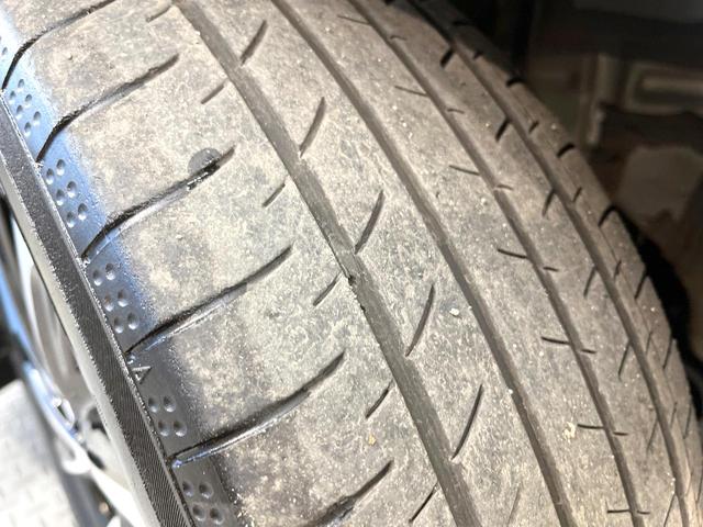 ノア ハイブリッドＳ－Ｚ　両側電動ドア　バックカメラ　衝突被害軽減システム　レーダークルーズ　禁煙車　コーナーセンサー　スマートキー　ＬＥＤヘッド　ＥＴＣ２．０　オートハイビーム　車線逸脱警報　オートライト　デュアルエアコン（32枚目）