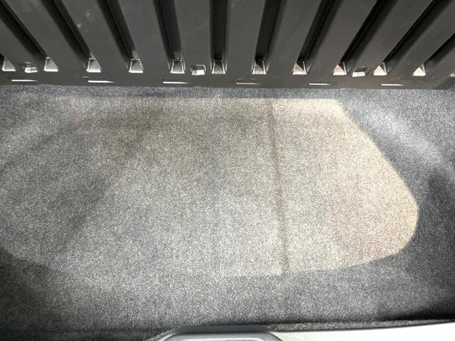 ノア ハイブリッドＳ－Ｚ　両側電動ドア　バックカメラ　衝突被害軽減システム　レーダークルーズ　禁煙車　コーナーセンサー　スマートキー　ＬＥＤヘッド　ＥＴＣ２．０　オートハイビーム　車線逸脱警報　オートライト　デュアルエアコン（73枚目）