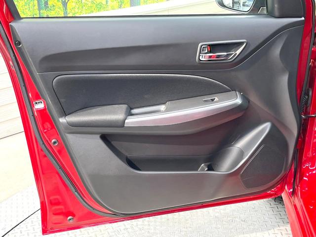 スイフト ハイブリッドRS 純正フルエアロ 純正SDナビ バックカメラ 衝突軽減装置 レーダークルーズ 禁煙車 シートヒーター スマートキー LEDヘッド ビルトインETC オートハイビーム オートライト オートエアコン(62枚目)