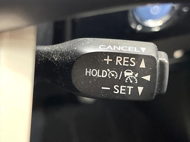 プリウス Aツーリングセレクション 純正9型SDナビ バックカメラ 衝突軽減装置 レーダークルーズ コーナーセンサー スマートキー LEDヘッド ビルトインETC オートハイビーム 車線逸脱警報 オートライト 純正17インチアルミ(6枚目)