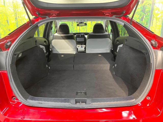 プリウス Aツーリングセレクション 純正9型SDナビ バックカメラ 衝突軽減装置 レーダークルーズ コーナーセンサー スマートキー LEDヘッド ビルトインETC オートハイビーム 車線逸脱警報 オートライト 純正17インチアルミ(10枚目)