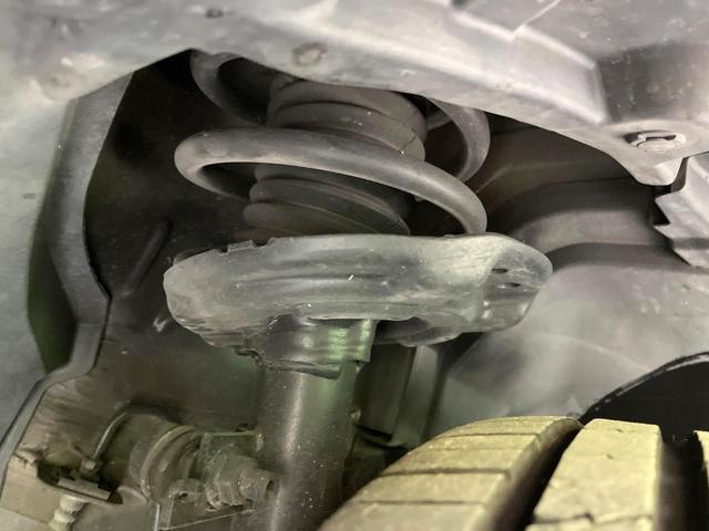 エクストレイル ２０Ｘ　ハイブリッド　エマージェンシーブレーキＰ　４ＷＤ　純正ＳＤナビ　バックカメラ　防水シート　禁煙車　ＬＥＤヘッド　ＥＴＣ　スマートキー＆プッシュスタート　オートライト　デュアルエアコン　ＣＤ　フルセグ　電動格納ミラー　横滑り防止装置（21枚目）