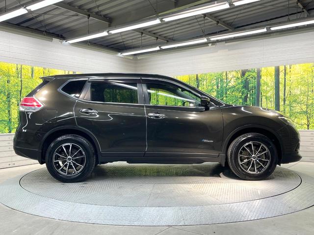 エクストレイル ２０Ｘ　ハイブリッド　エマージェンシーブレーキＰ　４ＷＤ　純正ＳＤナビ　バックカメラ　防水シート　禁煙車　ＬＥＤヘッド　ＥＴＣ　スマートキー＆プッシュスタート　オートライト　デュアルエアコン　ＣＤ　フルセグ　電動格納ミラー　横滑り防止装置（27枚目）