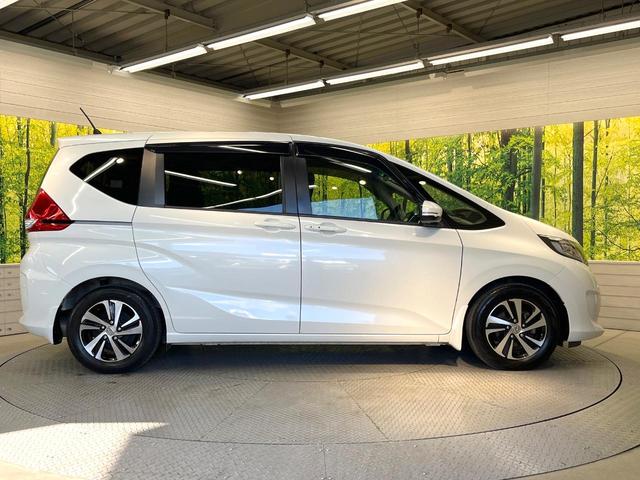 フリード Ｇ・ホンダセンシング　両側電動ドア　純正９型ＳＤナビ　バックカメラ　衝突被害軽減システム　レーダークルーズ　禁煙車　ハーフレザーシート　スマートキー　ＬＥＤヘッド　車線逸脱警報　オートライト　オートエアコン（28枚目）