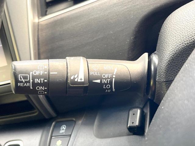 フリード Ｇ・ホンダセンシング　両側電動ドア　純正９型ＳＤナビ　バックカメラ　衝突被害軽減システム　レーダークルーズ　禁煙車　ハーフレザーシート　スマートキー　ＬＥＤヘッド　車線逸脱警報　オートライト　オートエアコン（53枚目）