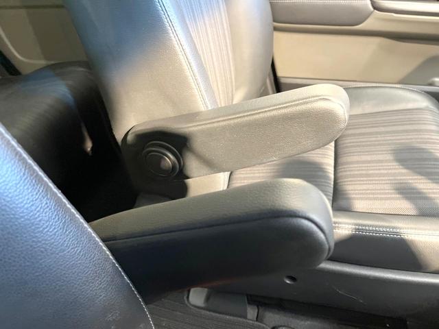 フリード Ｇ・ホンダセンシング　両側電動ドア　純正９型ＳＤナビ　バックカメラ　衝突被害軽減システム　レーダークルーズ　禁煙車　ハーフレザーシート　スマートキー　ＬＥＤヘッド　車線逸脱警報　オートライト　オートエアコン（70枚目）