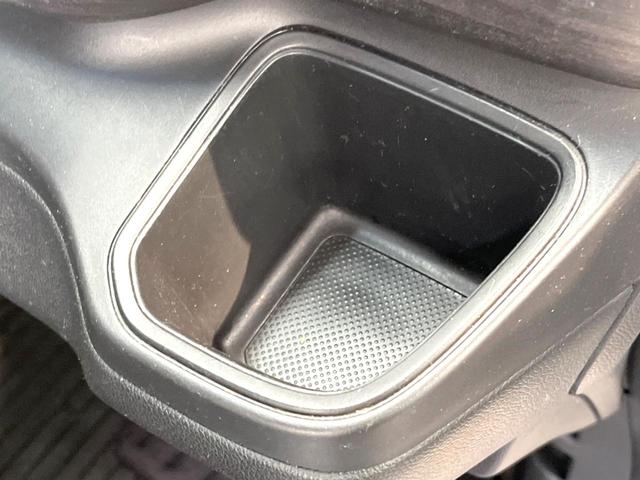 フリード Ｇ・ホンダセンシング　両側電動ドア　純正９型ＳＤナビ　バックカメラ　衝突被害軽減システム　レーダークルーズ　禁煙車　ハーフレザーシート　スマートキー　ＬＥＤヘッド　車線逸脱警報　オートライト　オートエアコン（71枚目）