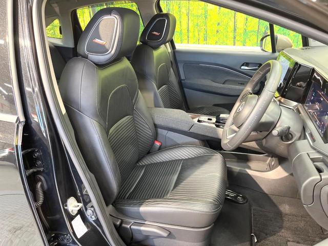 オーラ Ｇ　レザーエディション　純正９インチナビ　全周囲カメラ　ＢＯＳＥサウンドシステム　衝突被害軽減システム　レーダークルーズ　禁煙車　レザーシート　コーナーセンサー　スマートキー　ＬＥＤヘッド　ＥＴＣ２．０　オートハイビーム（8枚目）