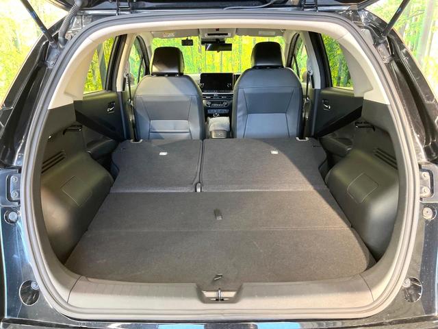 オーラ Ｇ　レザーエディション　純正９インチナビ　全周囲カメラ　ＢＯＳＥサウンドシステム　衝突被害軽減システム　レーダークルーズ　禁煙車　レザーシート　コーナーセンサー　スマートキー　ＬＥＤヘッド　ＥＴＣ２．０　オートハイビーム（10枚目）