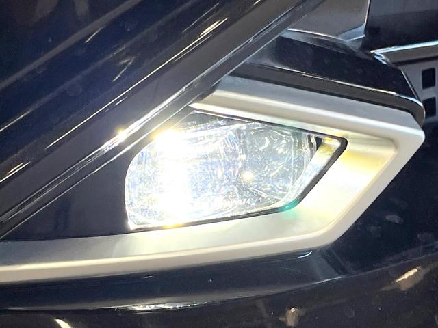 オーラ Ｇ　レザーエディション　純正９インチナビ　全周囲カメラ　ＢＯＳＥサウンドシステム　衝突被害軽減システム　レーダークルーズ　禁煙車　レザーシート　コーナーセンサー　スマートキー　ＬＥＤヘッド　ＥＴＣ２．０　オートハイビーム（30枚目）