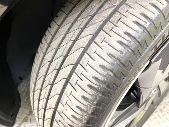 オーラ Ｇ　レザーエディション　純正９インチナビ　全周囲カメラ　ＢＯＳＥサウンドシステム　衝突被害軽減システム　レーダークルーズ　禁煙車　レザーシート　コーナーセンサー　スマートキー　ＬＥＤヘッド　ＥＴＣ２．０　オートハイビーム（33枚目）