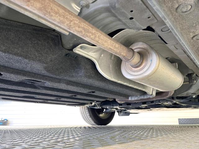 ヴェゼル ｅ：ＨＥＶ　Ｘ　純正８インチＳＤナビ　バックカメラ　衝突被害軽減システム　アダプティブクルーズコントロール　禁煙車　スマートキー　ＬＥＤヘッド　ビルトインＥＴＣ　オートハイビーム　車線逸脱警報　オートライト（22枚目）