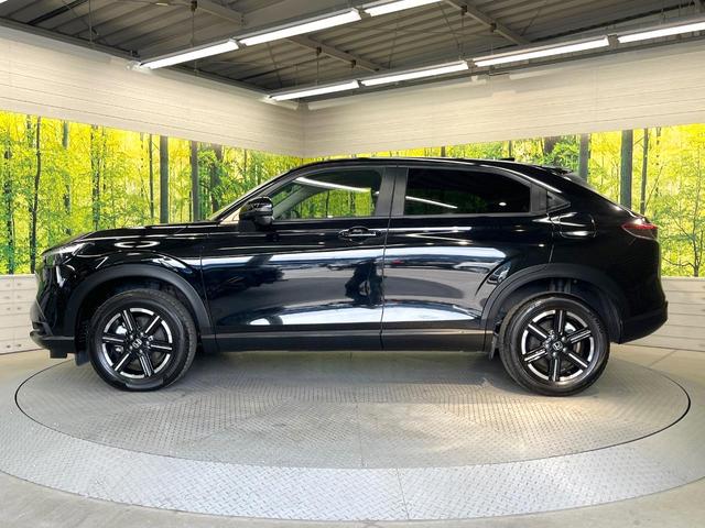 ヴェゼル ｅ：ＨＥＶ　Ｘ　純正８インチＳＤナビ　バックカメラ　衝突被害軽減システム　アダプティブクルーズコントロール　禁煙車　スマートキー　ＬＥＤヘッド　ビルトインＥＴＣ　オートハイビーム　車線逸脱警報　オートライト（25枚目）