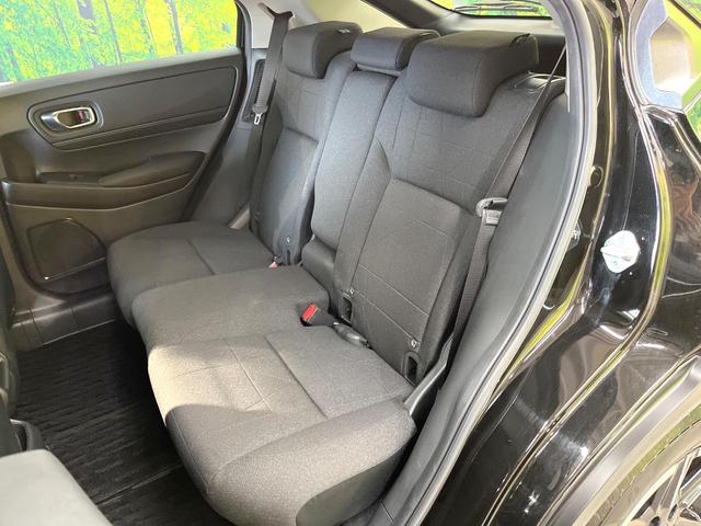 ヴェゼル ｅ：ＨＥＶ　Ｘ　純正８インチＳＤナビ　バックカメラ　衝突被害軽減システム　アダプティブクルーズコントロール　禁煙車　スマートキー　ＬＥＤヘッド　ビルトインＥＴＣ　オートハイビーム　車線逸脱警報　オートライト（39枚目）