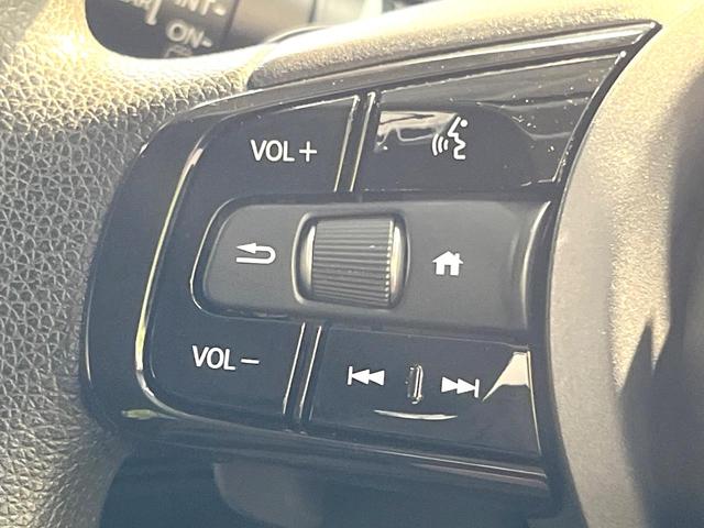 ヴェゼル ｅ：ＨＥＶ　Ｘ　純正８インチＳＤナビ　バックカメラ　衝突被害軽減システム　アダプティブクルーズコントロール　禁煙車　スマートキー　ＬＥＤヘッド　ビルトインＥＴＣ　オートハイビーム　車線逸脱警報　オートライト（56枚目）