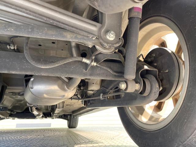 ワゴンRスティングレー X HDDナビ 禁煙車 スマートキー HIDヘッド オートライト オートエアコン 純正14インチアルミ CD 地デジ アイドリングストップ 電動格納ミラー シートリフター アームレスト(20枚目)