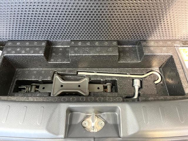 ワゴンRスティングレー X HDDナビ 禁煙車 スマートキー HIDヘッド オートライト オートエアコン 純正14インチアルミ CD 地デジ アイドリングストップ 電動格納ミラー シートリフター アームレスト(50枚目)