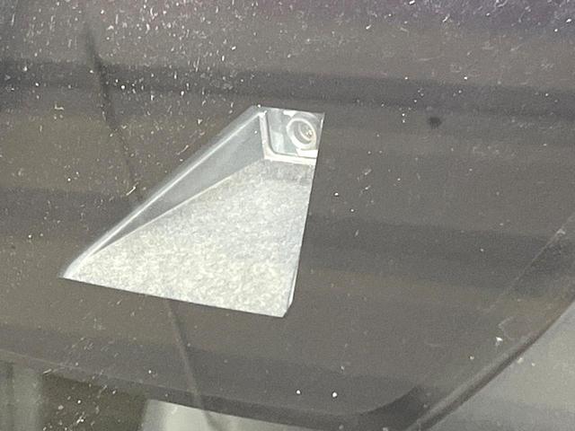 ハリアー G モデリスタエアロ 純正8インチディスプレイオーディオ バックカメラ 衝突軽減装置 禁煙車 電動リアゲート パワーシート ドラレコ コーナーセンサー スマートキー LEDヘッド ビルトインETC(4枚目)