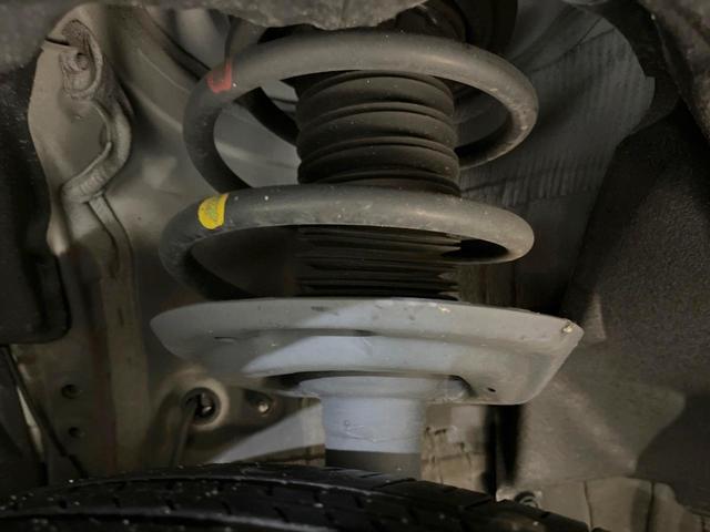 ハリアー G モデリスタエアロ 純正8インチディスプレイオーディオ バックカメラ 衝突軽減装置 禁煙車 電動リアゲート パワーシート ドラレコ コーナーセンサー スマートキー LEDヘッド ビルトインETC(21枚目)