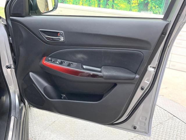 スイフトスポーツ ベースグレード MT車 バックカメラ 衝突被害軽減システム レーダークルーズ 禁煙車 スマートキー HIDヘッド ビルトインETC 純正17インチアルミ オートライト オートエアコン Bluetooth CD(65枚目)