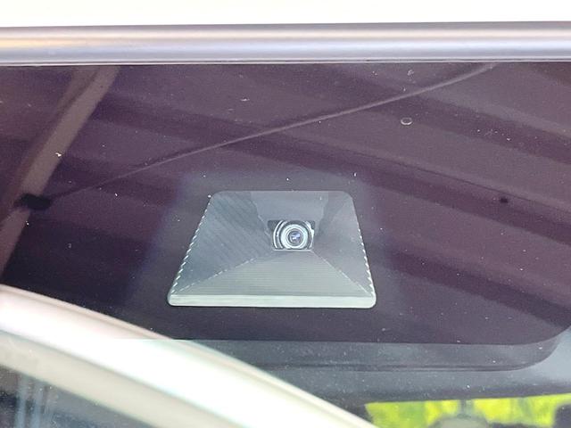 N-BOXカスタム G・Lターボホンダセンシング 両側電動ドア 8インチSDナビ バックカメラ 衝突被害軽減システム ドライブレコーダー LEDヘッド ビルトインETC 純正15インチアルミ オートハイビーム 車線逸脱警報 オートライト(3枚目)