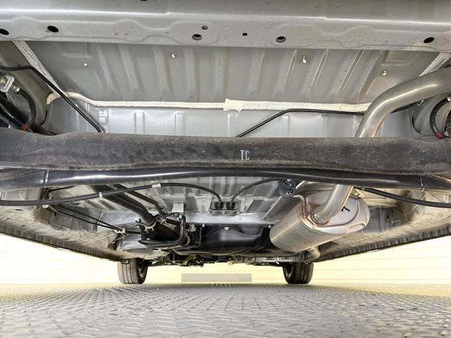 N-BOXカスタム G・Lターボホンダセンシング 両側電動ドア 8インチSDナビ バックカメラ 衝突被害軽減システム ドライブレコーダー LEDヘッド ビルトインETC 純正15インチアルミ オートハイビーム 車線逸脱警報 オートライト(19枚目)