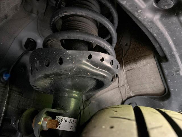 ステップワゴン ｅ：ＨＥＶスパーダ　プレミアムライン　両側電動ドア　純正１１インチナビ　後席モニター　全周囲カメラ　衝突被害軽減システム　アダプティブクルーズコントロール　禁煙車　電動リアゲート　合皮　ドライブレコーダー　スマートキー　ビルトインＥＴＣ（21枚目）