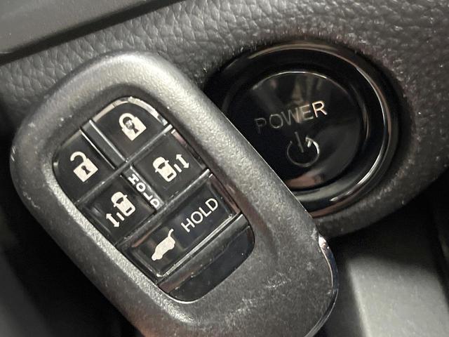 ステップワゴン ｅ：ＨＥＶスパーダ　プレミアムライン　両側電動ドア　純正１１インチナビ　後席モニター　全周囲カメラ　衝突被害軽減システム　アダプティブクルーズコントロール　禁煙車　電動リアゲート　合皮　ドライブレコーダー　スマートキー　ビルトインＥＴＣ（42枚目）