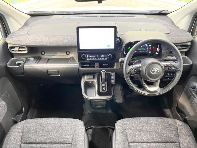 シエンタ ハイブリッドＺ　両側電動ドア　純正１０型ディスプレイオーディオ　全周囲カメラ　衝突被害軽減システム　レーダークルーズ　禁煙車　ドラレコ　コーナーセンサー　スマートキー　ＬＥＤヘッド　ＥＴＣ　オートハイビーム（2枚目）