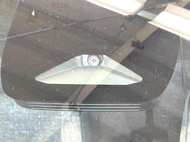 シエンタ ハイブリッドＺ　両側電動ドア　純正１０型ディスプレイオーディオ　全周囲カメラ　衝突被害軽減システム　レーダークルーズ　禁煙車　ドラレコ　コーナーセンサー　スマートキー　ＬＥＤヘッド　ＥＴＣ　オートハイビーム（3枚目）