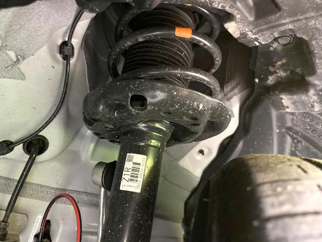 シエンタ ハイブリッドＺ　両側電動ドア　純正１０型ディスプレイオーディオ　全周囲カメラ　衝突被害軽減システム　レーダークルーズ　禁煙車　ドラレコ　コーナーセンサー　スマートキー　ＬＥＤヘッド　ＥＴＣ　オートハイビーム（36枚目）