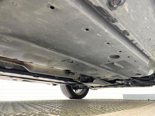 ヤリスクロス ハイブリッドＺ　フルエアロ　純正ディスプレイオーディオ　全周囲カメラ　衝突被害軽減システム　レーダークルーズ　禁煙車　ハーフレザーシート　パワーシート　ドラレコ　コーナーセンサー　スマートキー　ＬＥＤヘッド　ＥＴＣ（21枚目）