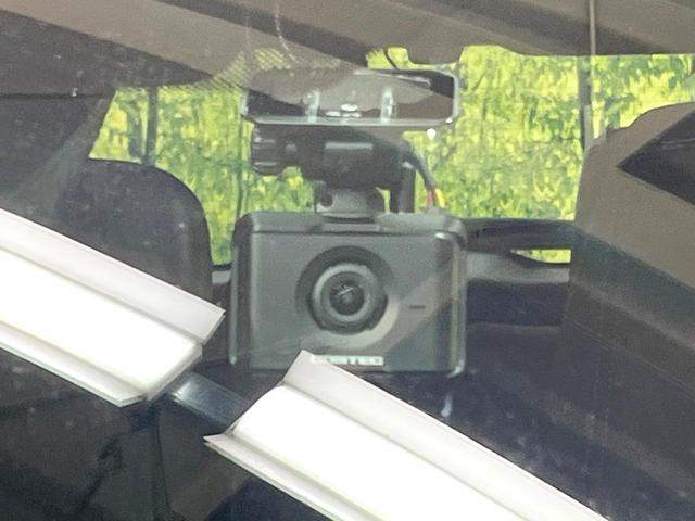 ヤリスクロス ハイブリッドＺ　フルエアロ　純正ディスプレイオーディオ　全周囲カメラ　衝突被害軽減システム　レーダークルーズ　禁煙車　ハーフレザーシート　パワーシート　ドラレコ　コーナーセンサー　スマートキー　ＬＥＤヘッド　ＥＴＣ（25枚目）