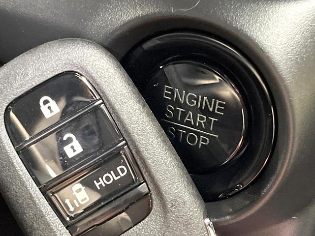 Ｎ－ＢＯＸカスタム ベースグレード　届出済未使用車　電動スライドドア　衝突被害軽減システム　禁煙車　シートヒーター　コーナーセンサー　スマートキー＆プッシュスタート　ＬＥＤヘッド　純正１４インチアルミ　オートライト　オートエアコン（6枚目）