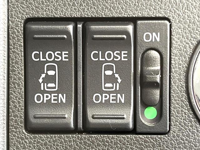 タント カスタムＲＳ　トップエディションＳＡＩＩＩ　純正ＳＤナビ　両側電動ドア　バックカメラ　衝突軽減装置　禁煙車　ハーフレザーシート　シートヒーター　ドラレコ　スマートキー　ＬＥＤヘッド　純正１４インチＡＷ　オートハイビーム　オートライト（3枚目）