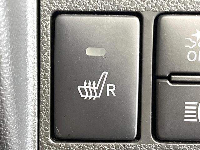 タント カスタムＲＳ　トップエディションＳＡＩＩＩ　純正ＳＤナビ　両側電動ドア　バックカメラ　衝突軽減装置　禁煙車　ハーフレザーシート　シートヒーター　ドラレコ　スマートキー　ＬＥＤヘッド　純正１４インチＡＷ　オートハイビーム　オートライト（7枚目）