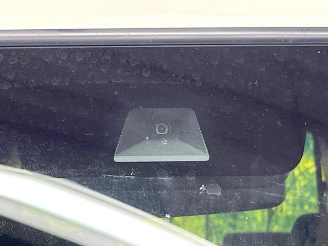 Ｎ－ＢＯＸカスタム Ｇ・Ｌホンダセンシング　電動スライドドア　ＳＤナビ　バックカメラ　衝突軽減装置　禁煙車　スマートキー　ＬＥＤヘッド　ビルトインＥＴＣ　純正１４インチアルミ　オートハイビーム　車線逸脱警報　オートライト　オートエアコン（3枚目）