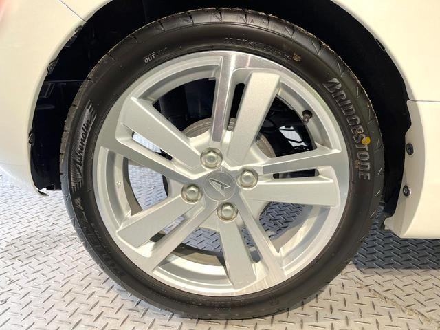 コペン ローブ　ターボ　ＳＤナビ　バックカメラ　禁煙車　シートヒーター　スマートキー＆プッシュスタート　ＬＥＤヘッド＆フォグ　ＥＴＣ　純正１６インチアルミ　オートエアコン　Ｂｌｕｅｔｏｏｔｈ　ＣＤ　ＤＶＤ再生（13枚目）